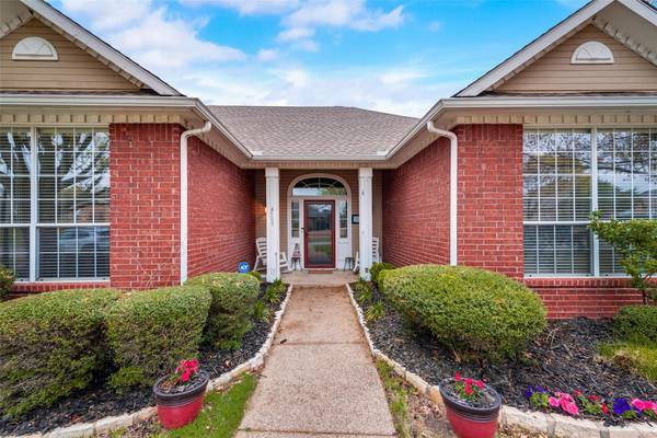 4509 Lake Hill Drive, Rowlett, TX 75089