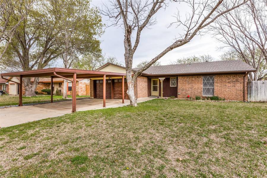 405 Georgetown Drive, Everman, TX 76140