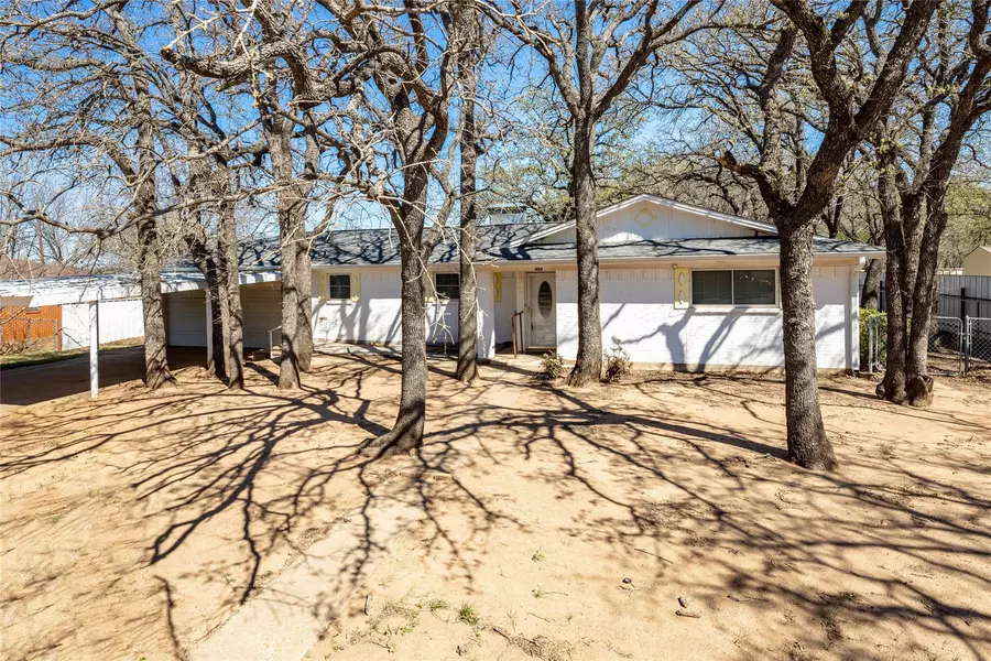 406 Travis Drive, Mineral Wells, TX 76067