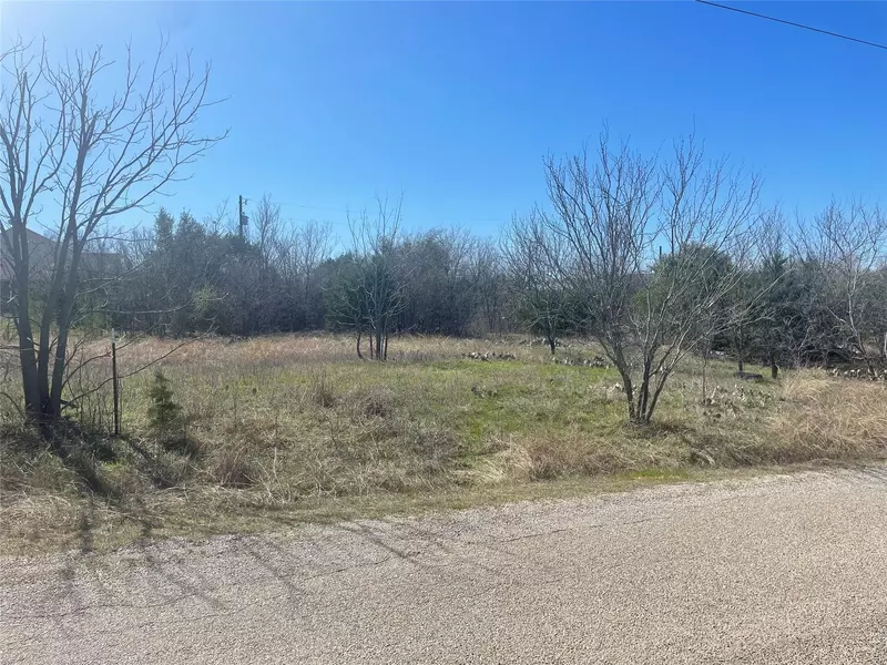 5651 Black Pine Circle, Granbury, TX 76048