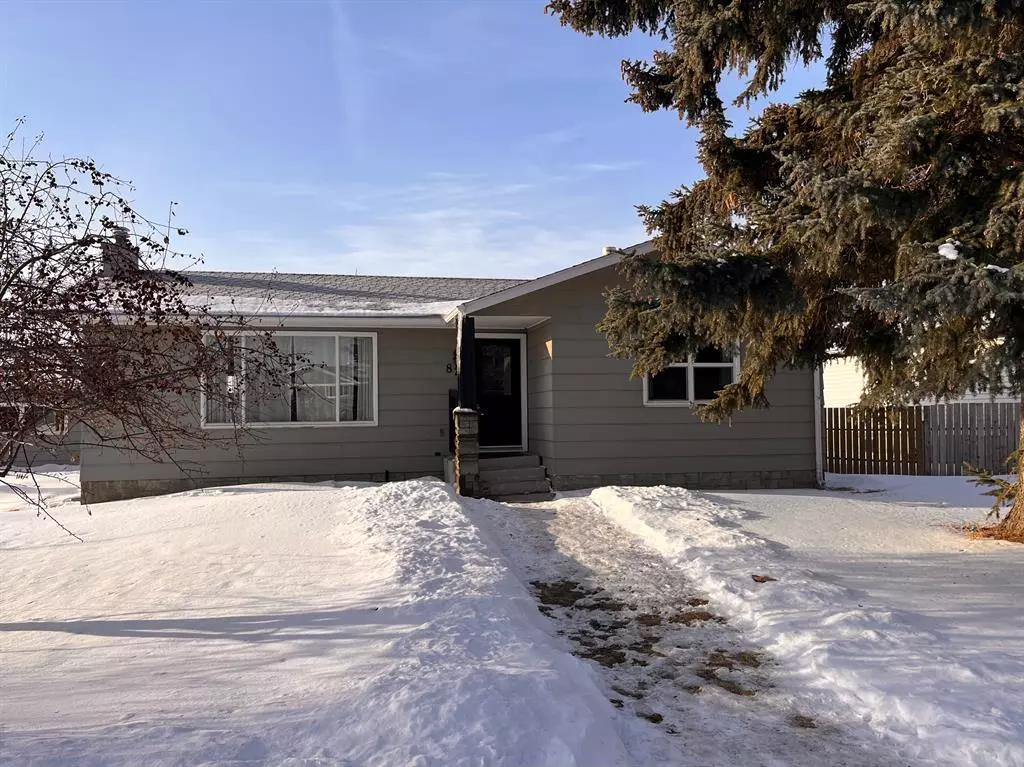 Three Hills, AB T0M 2A0,827 1 ST NE