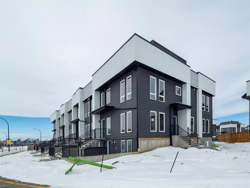 Calgary, AB T3M 3H1,460 Seton CIR SE