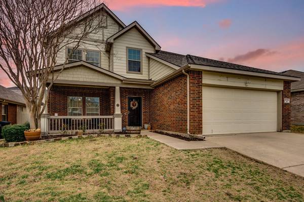 10109 Fox Hill Drive, Fort Worth, TX 76131