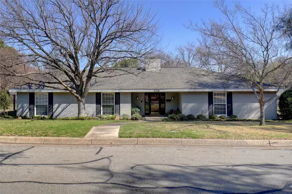 4708 Briarhaven Road, Fort Worth, TX 76109