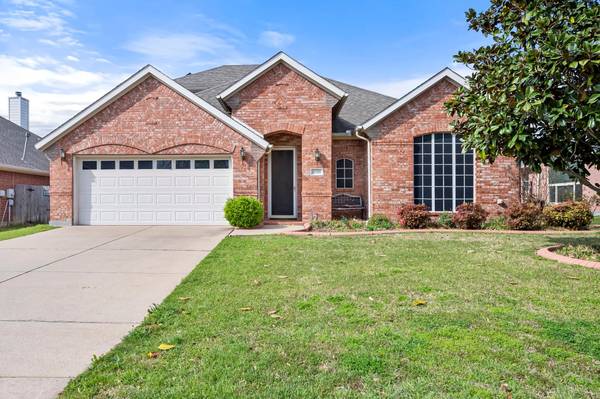 2109 Hillary Trail, Mansfield, TX 76063