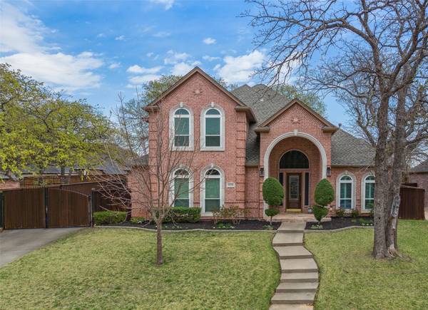 8228 Fenwick Drive, North Richland Hills, TX 76182