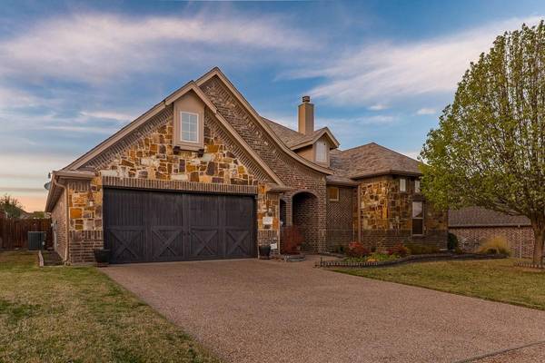 1009 Forest Hill Drive, Weatherford, TX 76087