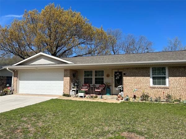 1012 S Idlewild Drive, Sherman, TX 75090