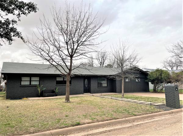 600 NW AVENUE I, Hamlin, TX 79520