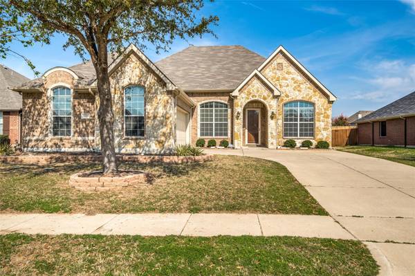 5319 Brazoria Drive, Grand Prairie, TX 75052