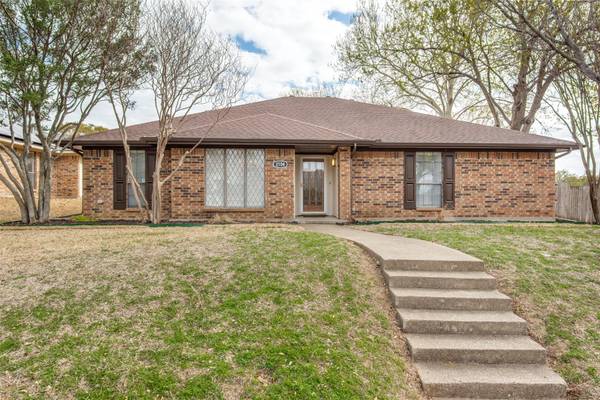 2104 Nob Hill, Carrollton, TX 75006