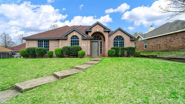 1928 Parkdale Drive, Mesquite, TX 75149