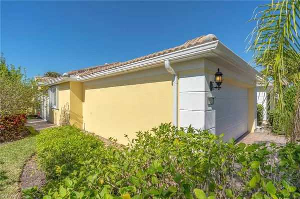 Naples, FL 34114,7251 Salerno CT