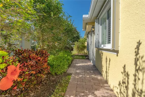 Naples, FL 34114,7251 Salerno CT