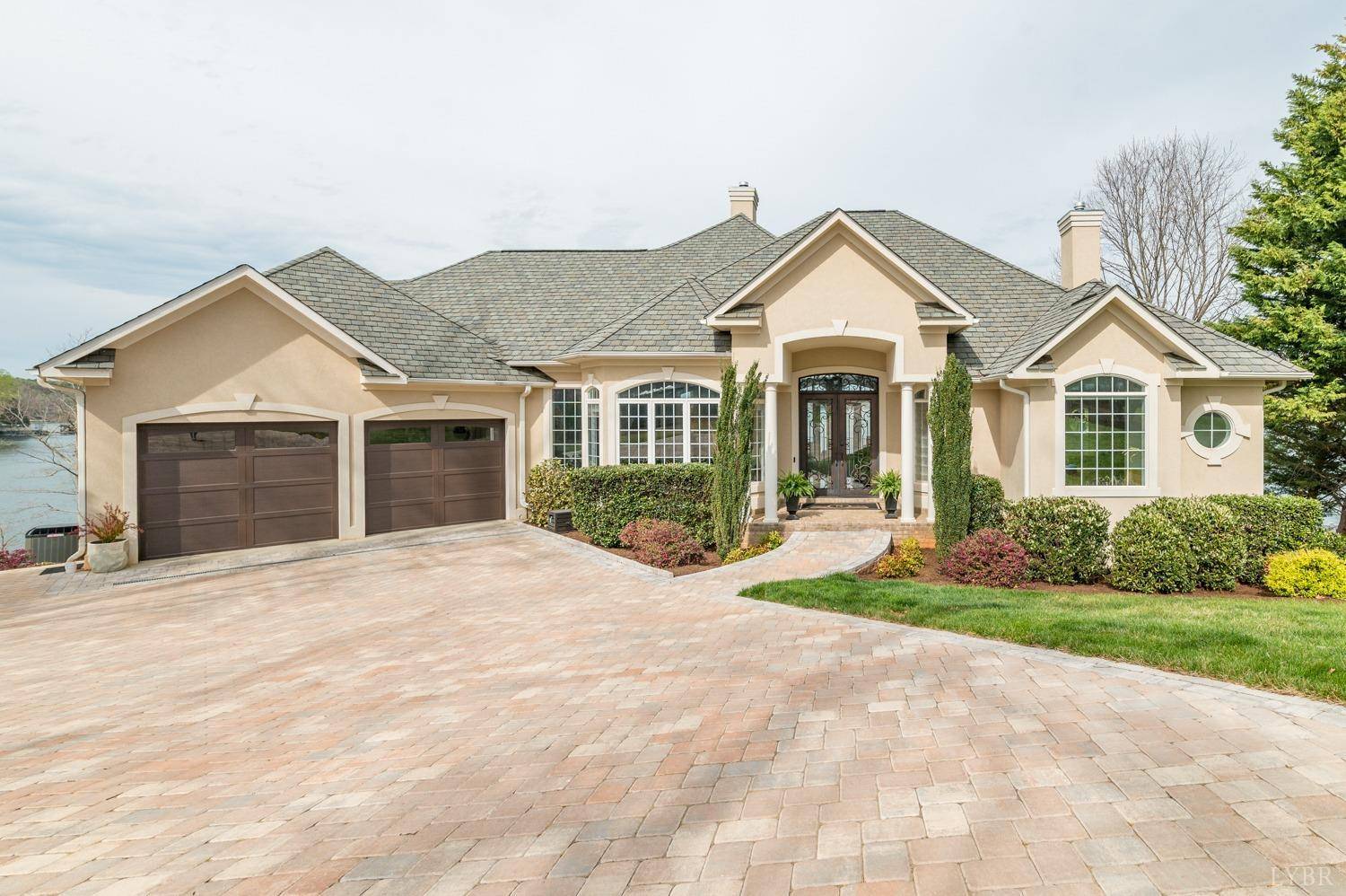 60 Westridge LN, Union Hall, VA 24176