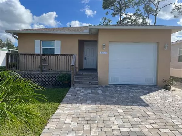 Bonita Springs, FL 34135,26130 Colony RD