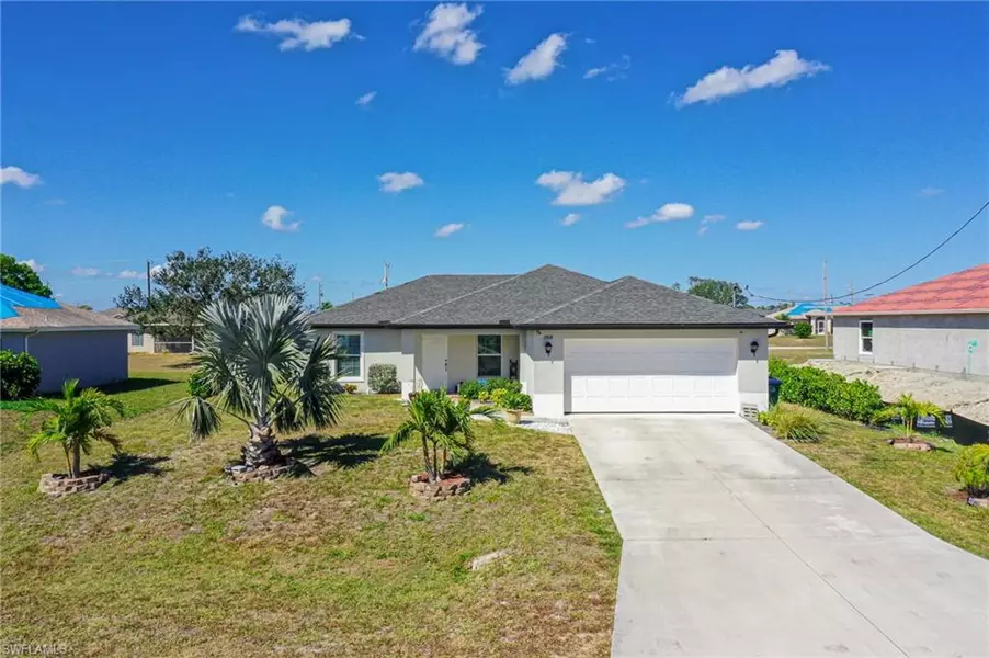 2908 5th PL, Cape Coral, FL 33993