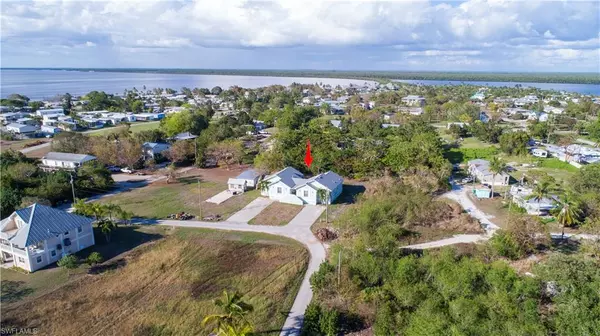 Chokoloskee, FL 34138,1227 Mangrove LN