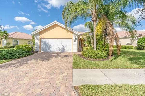 8705 Ferrara CT, Naples, FL 34114