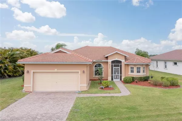 2278 Grove DR, Naples, FL 34120