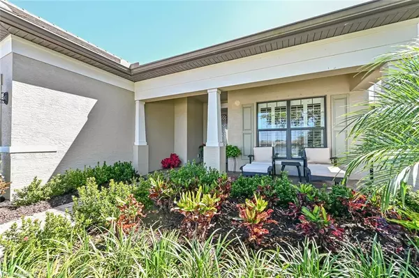 Naples, FL 34110,16157 Camden Lakes CIR