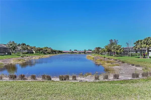 Naples, FL 34110,16157 Camden Lakes CIR