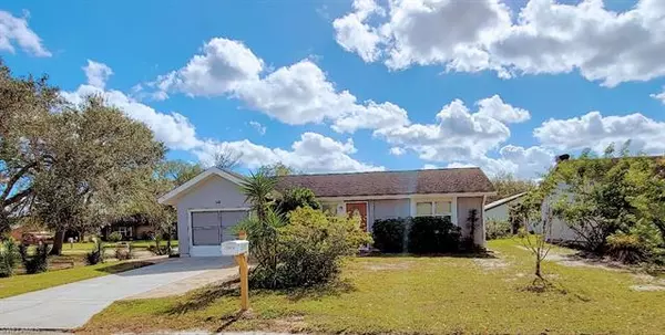 2005 Showboat LN, Labelle, FL 33935