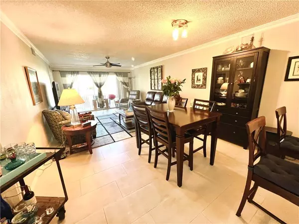 Naples, FL 34104,738 Landover CIR 101