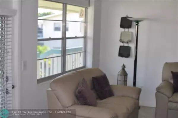 Deerfield Beach, FL 33442,357 Oakridge T  #357