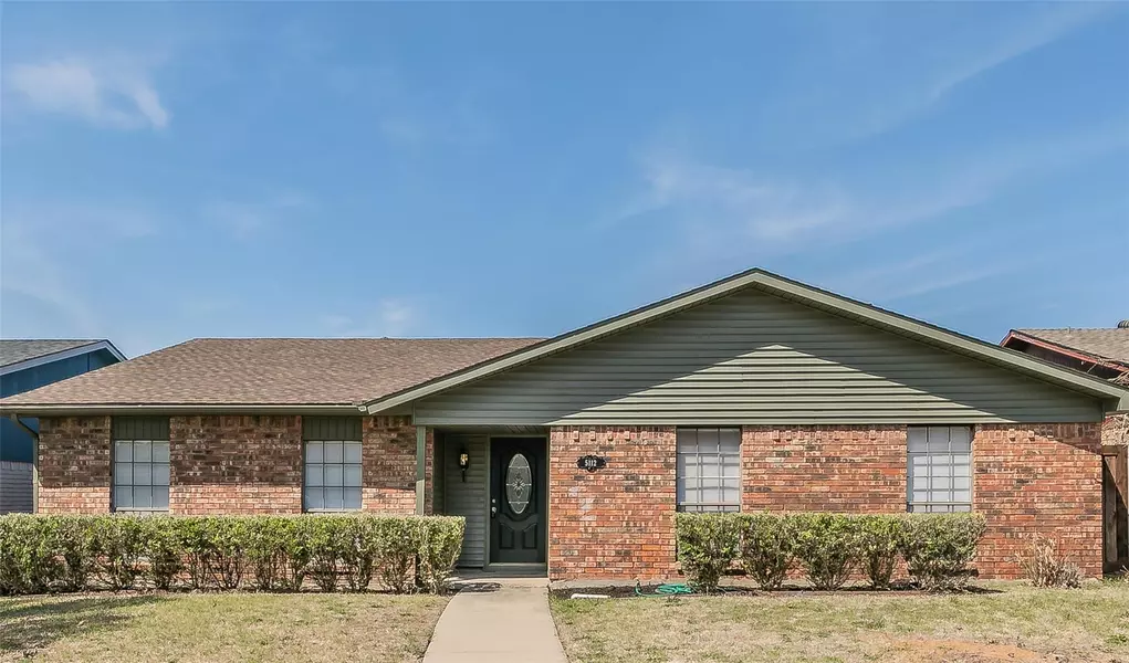 5112 Sherman Drive, The Colony, TX 75056