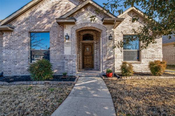 300 Wooded Creek Avenue, Wylie, TX 75098