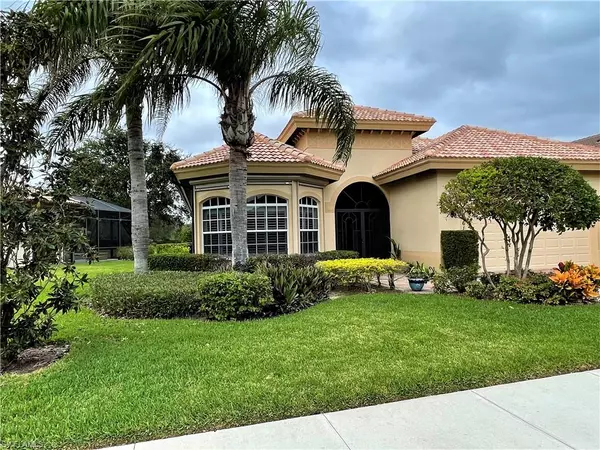 6131 Dogleg DR, Naples, FL 34113