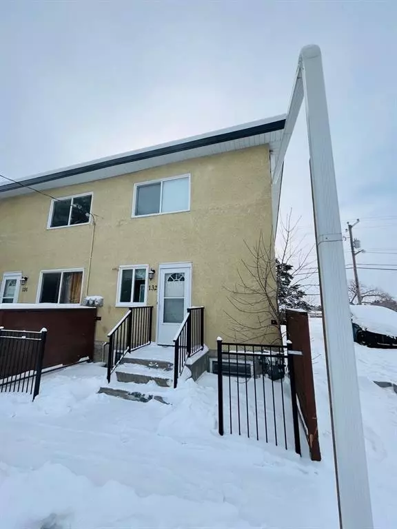 Calgary, AB T2E 8P7,2211 19 ST NE #132