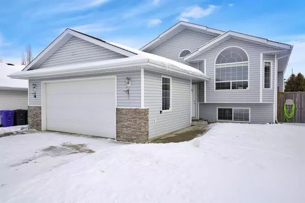 Red Deer, AB T4R 2X1,7 Langford CRES