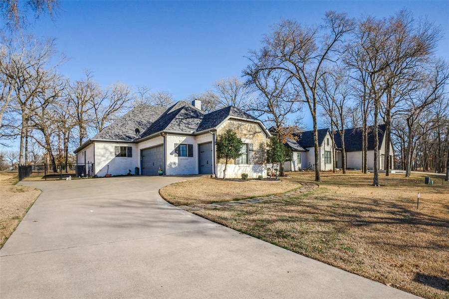 359 St. Andrews Drive, Mabank, TX 75156