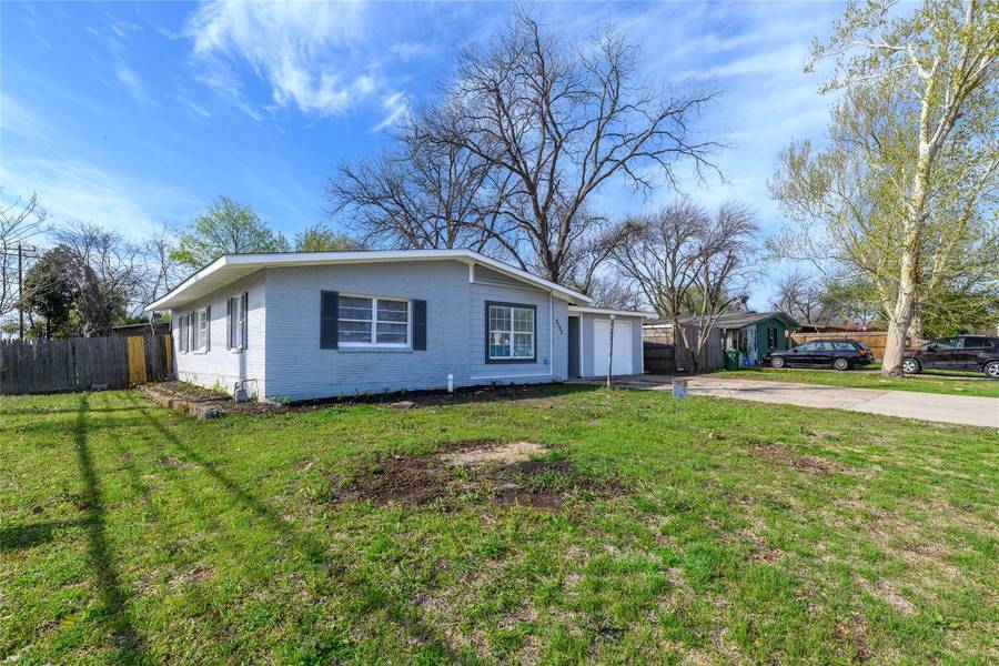 2122 REEVER, Arlington, TX 76010