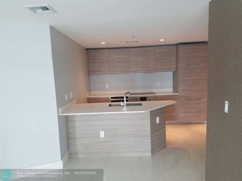 1300 S Miami Ave. #1109, Miami, FL 33130