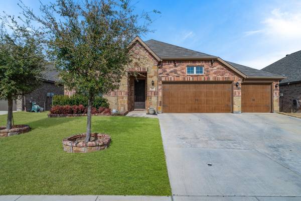 280 Hilltop Drive, Justin, TX 76247