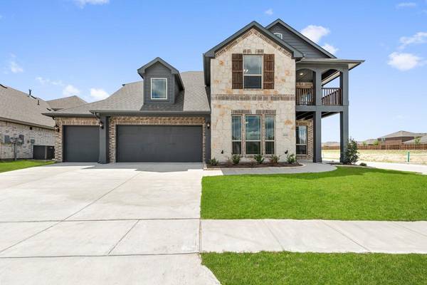 498 Winterwood Drive, Lavon, TX 75166