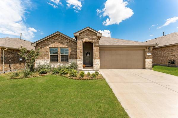 10321 Fort Belknap Trail, Crowley, TX 76036