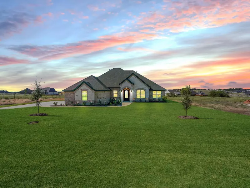 2074 Sunset Ridge Drive, Weatherford, TX 76087