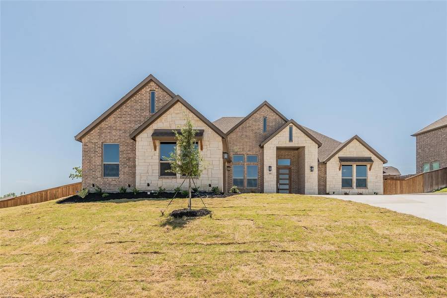 101 St Elias Drive, Burleson, TX 76028