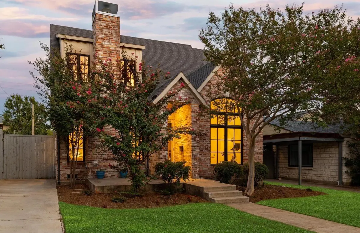 Dallas, TX 75206,5210 Homer Street