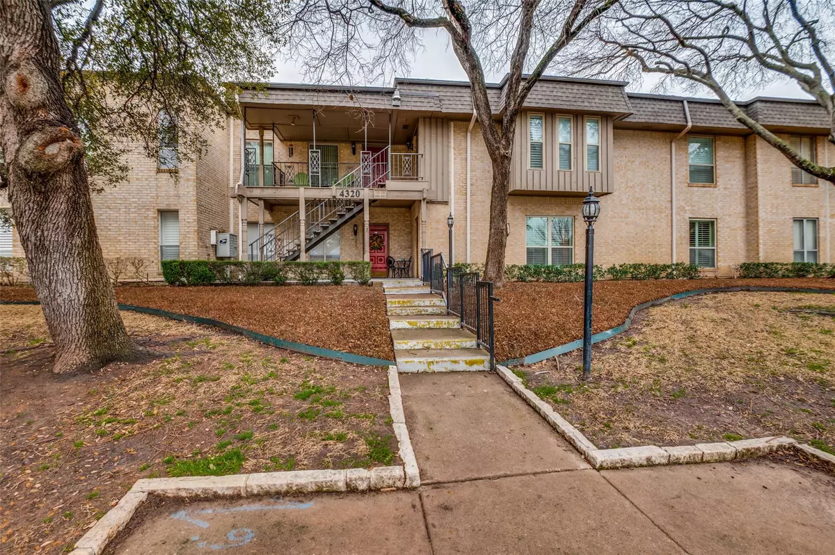 Fort Worth, TX 76109,4320 Bellaire Drive S #121W