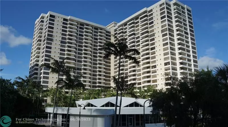 Hallandale Beach, FL 33009,2500 Parkview Dr  #2514-PH