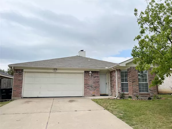 2367 Kelton Street, Fort Worth, TX 76133