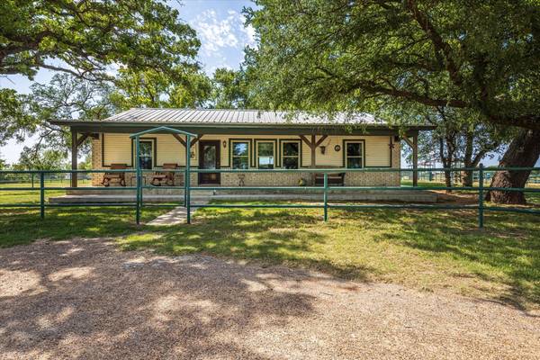 129A County Road 376, Dublin, TX 76446