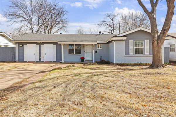 3604 Larry Street, Haltom City, TX 76117