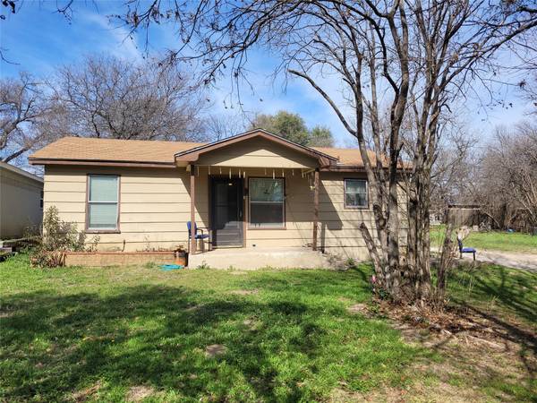 822 Mirike Drive, White Settlement, TX 76108