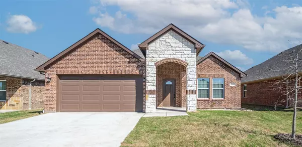 1004 Tippit Lane, Greenville, TX 75402